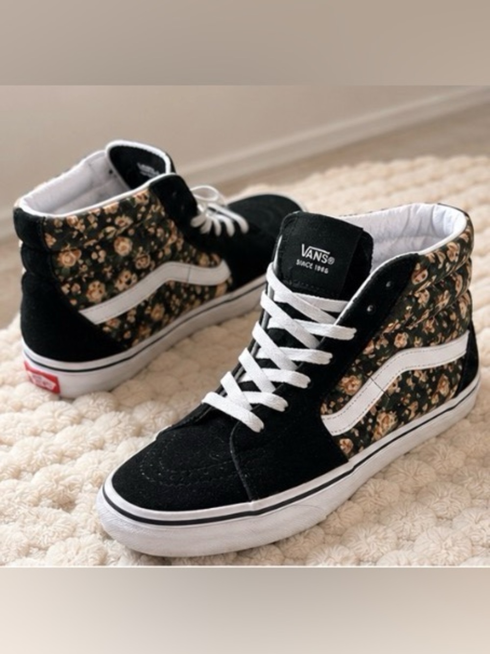 Vans Sk8-Hi Slim Floral High-Top Sneakers – Women’s 6.5